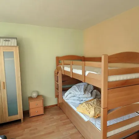 Apartment Komfortable Am Seepark, Ideal Fur Familie